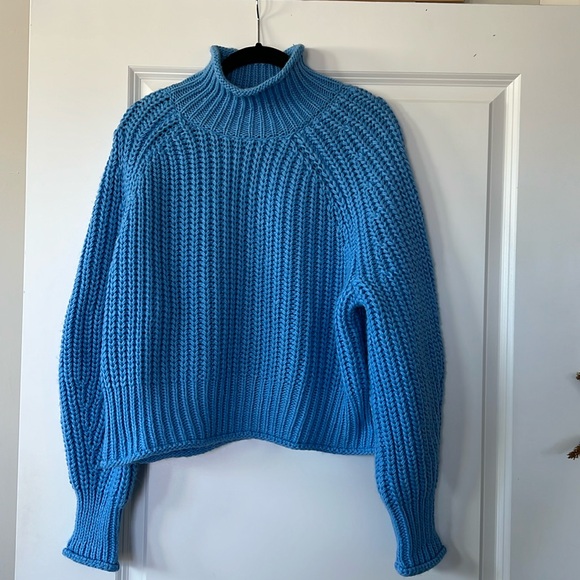 H&M chunky knit turtleneck sweater - Picture 2 of 6